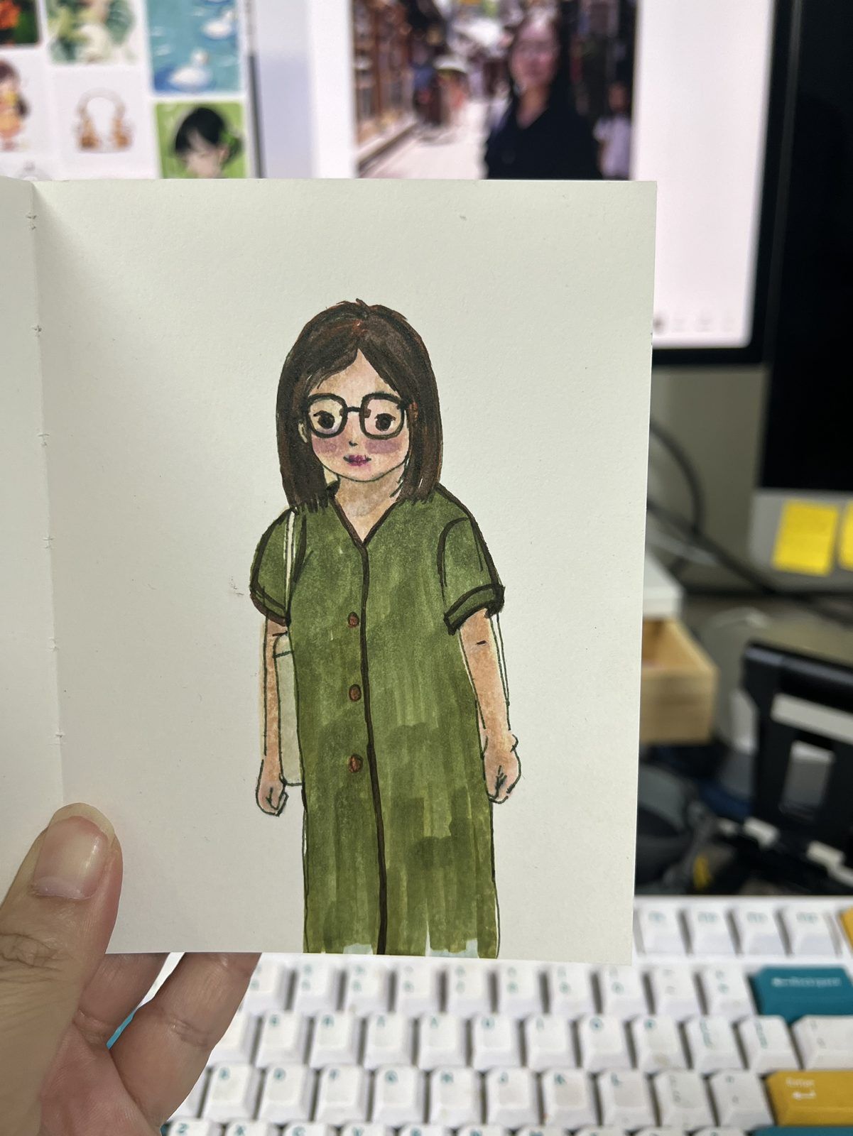 綠洋裝女孩
